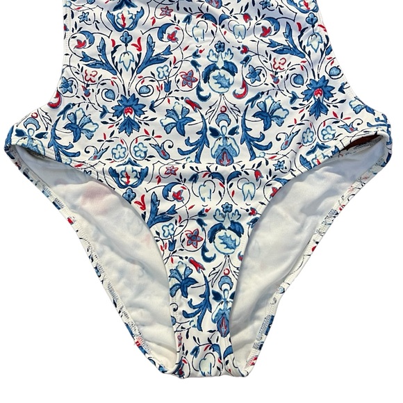 Abercrombie & Fitch one piece floral printed swimsuit with open back size M NWT - Picture 2 of 14